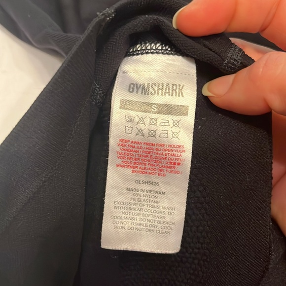 Small black gymshark workout shorts - Picture 4 of 4